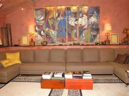Estelle Villa